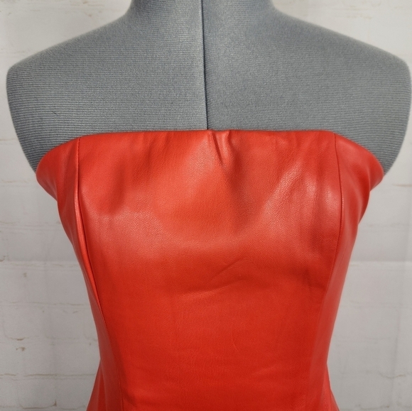 STAUD Tracing Faux Vegan Leather Bustier Strapless Top in Reddish Orange Size 0 - Picture 6 of 15